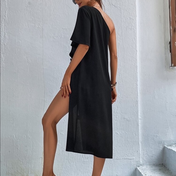 Boho Black Plain One Shoulder Asymmetrical Hem Blouse - Picture 3 of 13